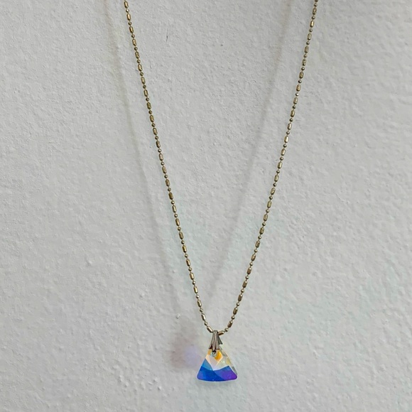 MURANO Crystal Pyramid Prism Pendant on Chain - Picture 2 of 4